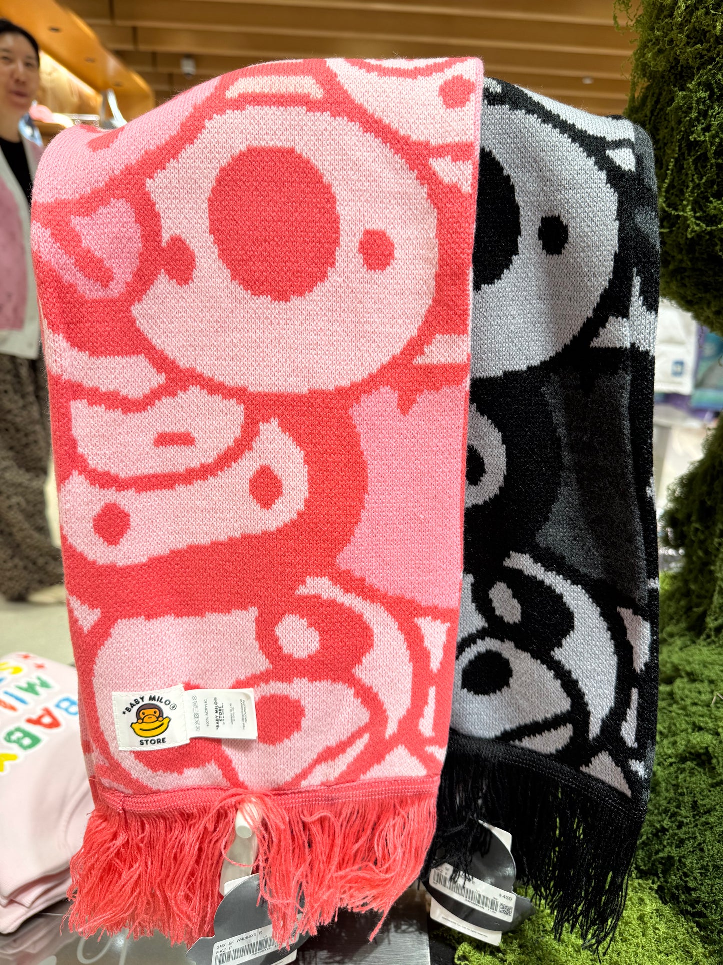 Baby milo and friends scarf 0MXSFW4088XXR