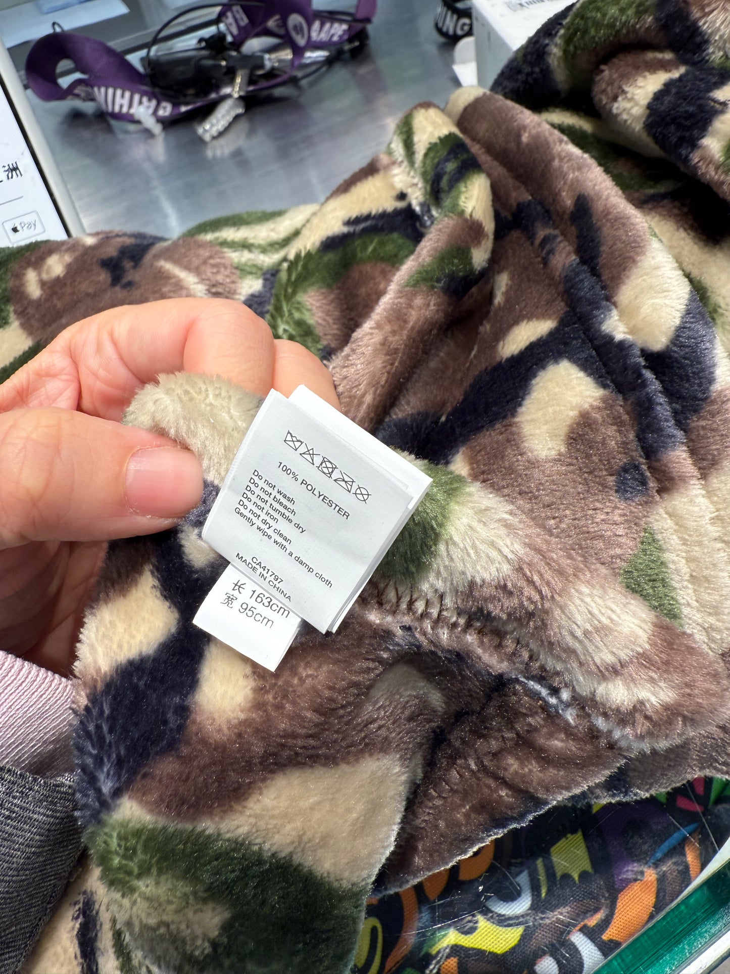 專櫃正品 Aape 迷彩珊瑚絨毛毯