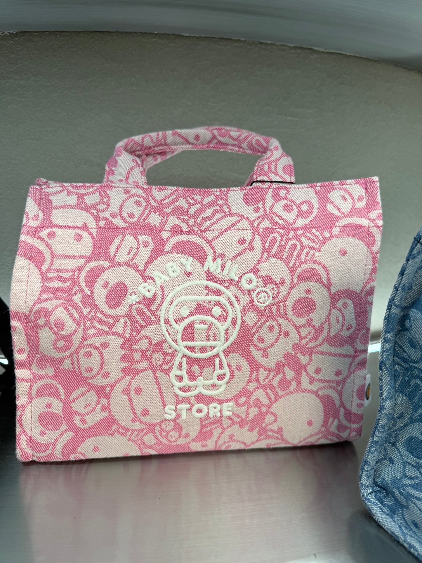 香港直郵 專櫃正品 BABY MILO STORE 卡通圖案迷彩挎包手提包（小號）4461