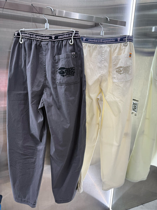 香港代購 專櫃正品 Aape 26春夏 女裝 猿人小標徽章寬鬆垂感闊腿休閒長褲D621