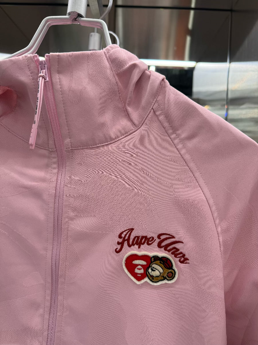 香港直郵 專櫃正品 Aape 26春夏 女 AAPEUNVS 可收納心型徽章夾克外套7777