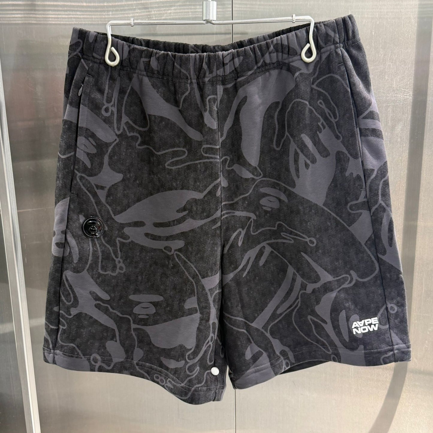 香港代購 專櫃正品 26春夏 Aape AAPENOW 猿人徽章迷彩潮流休閒短褲C684