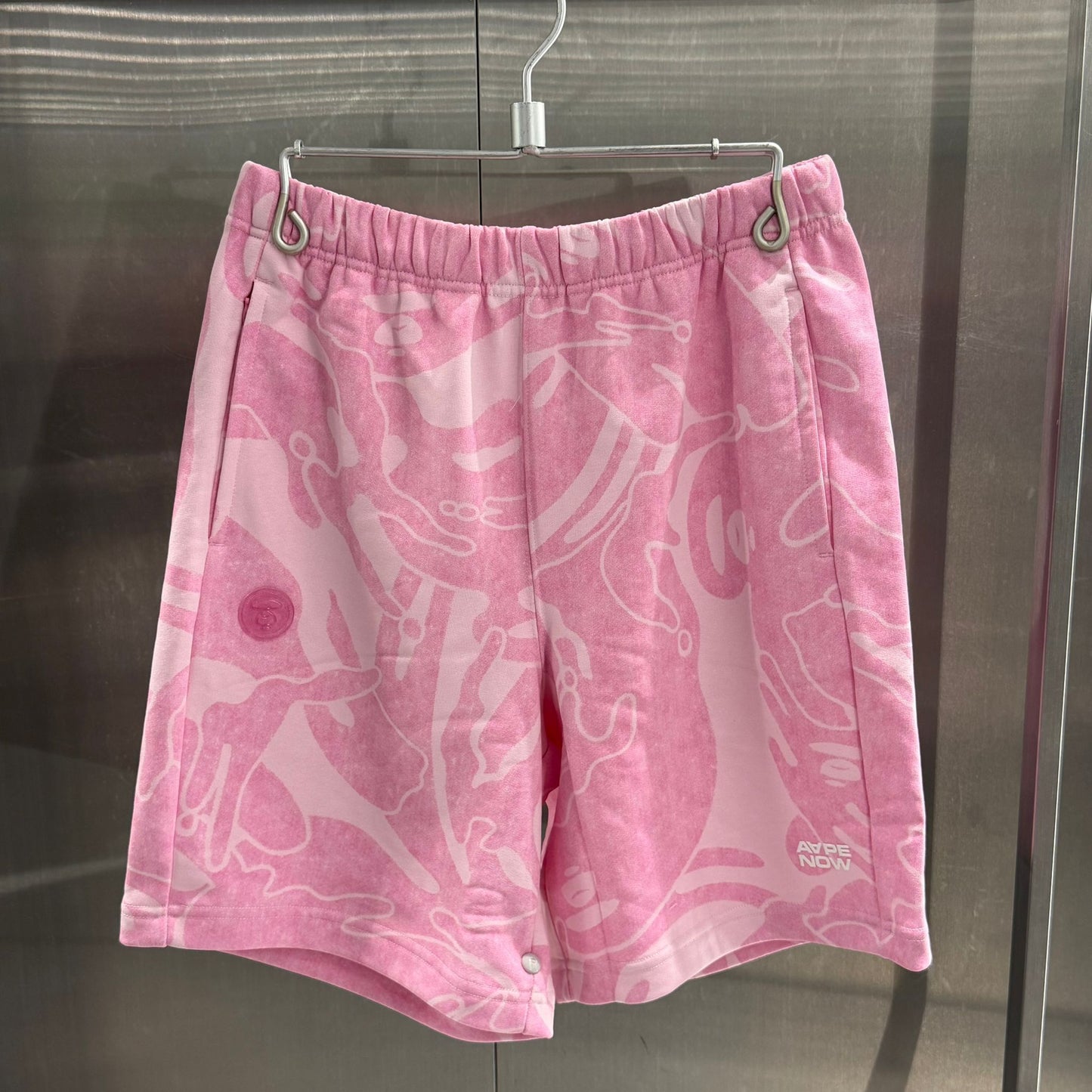 香港代購 專櫃正品 26春夏 Aape AAPENOW 猿人徽章迷彩潮流休閒短褲C684