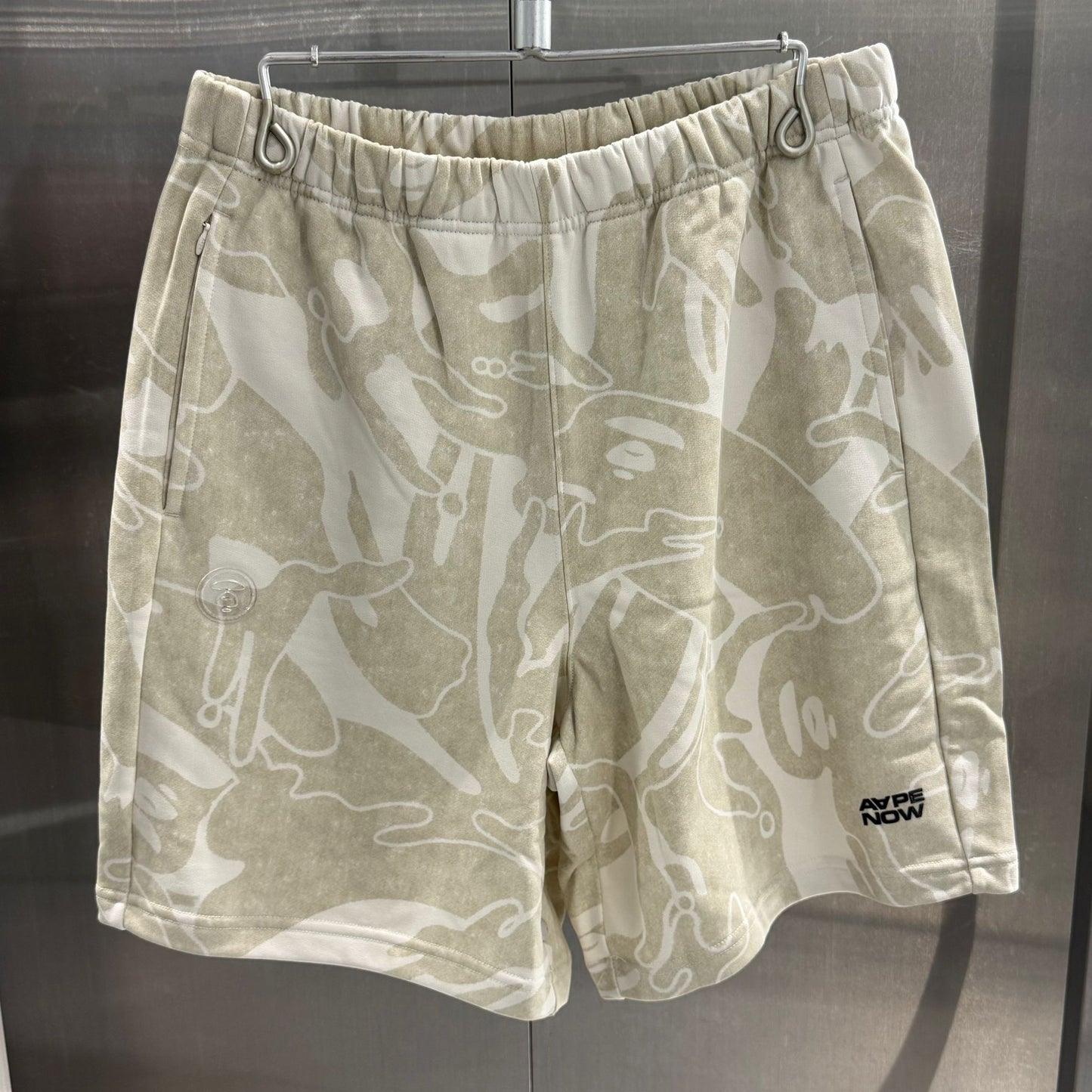 香港代購 專櫃正品 26春夏 Aape AAPENOW 猿人徽章迷彩潮流休閒短褲C684