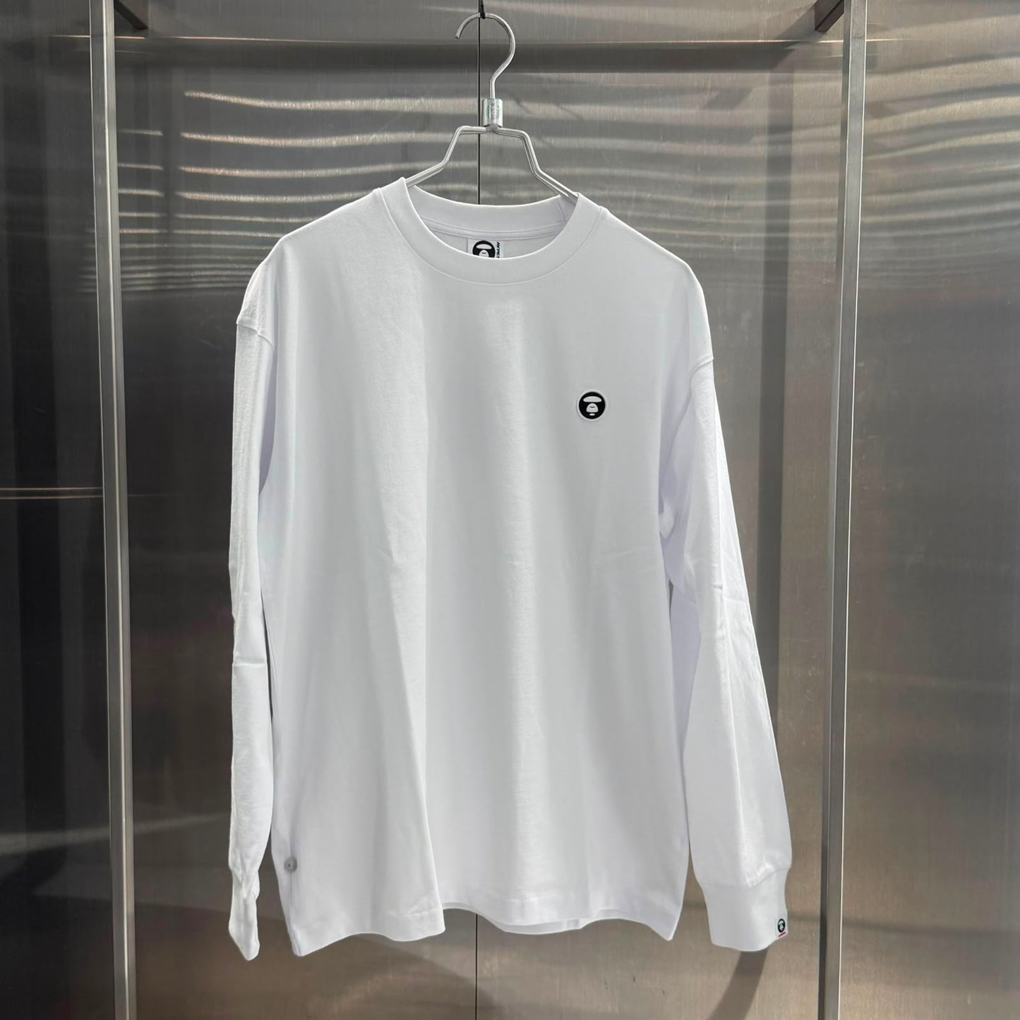 Aape 2026 秋冬 男裝秋冬小標徽章基礎簡約舒適圓領長袖T恤 1947 XXR XAR