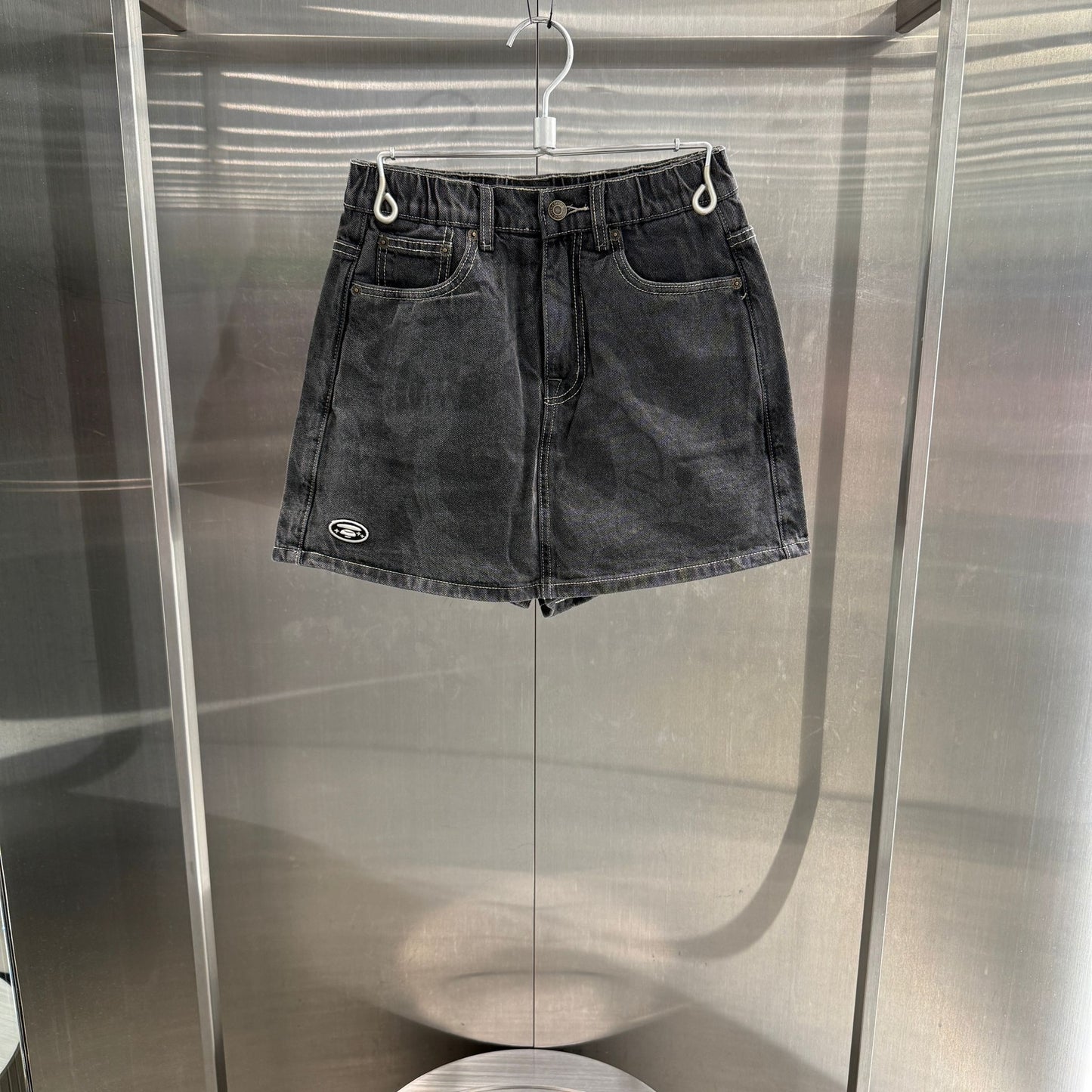 香港代購 專櫃正品 26春夏 Aape 女 猿人刺繡徽章潮流迷彩水洗做舊牛仔裙褲D625