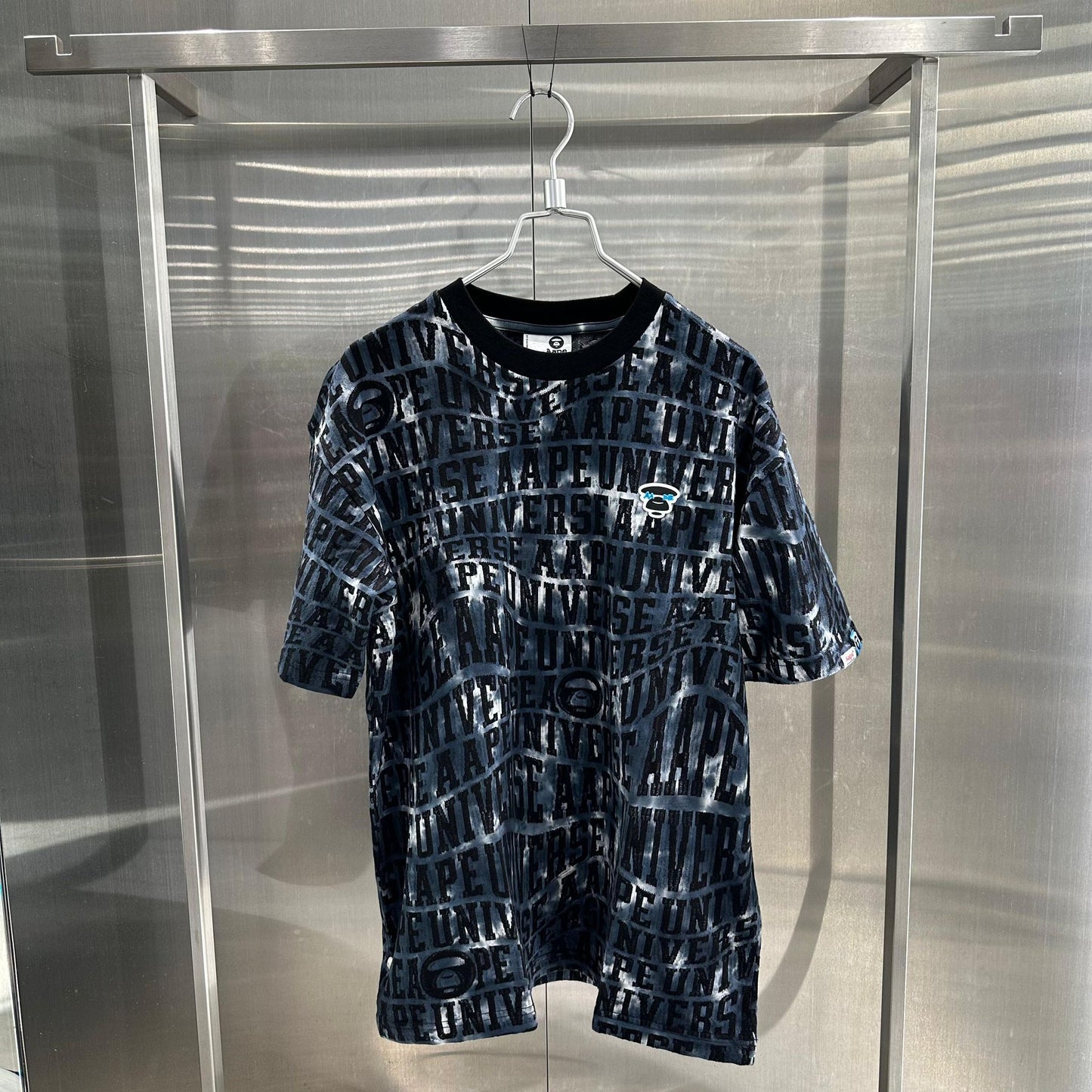 香港代購 專櫃正品 26春夏 Aape 男 AAPEUNVS 猿人徽章字母滿印漸變潮流短袖T恤1879