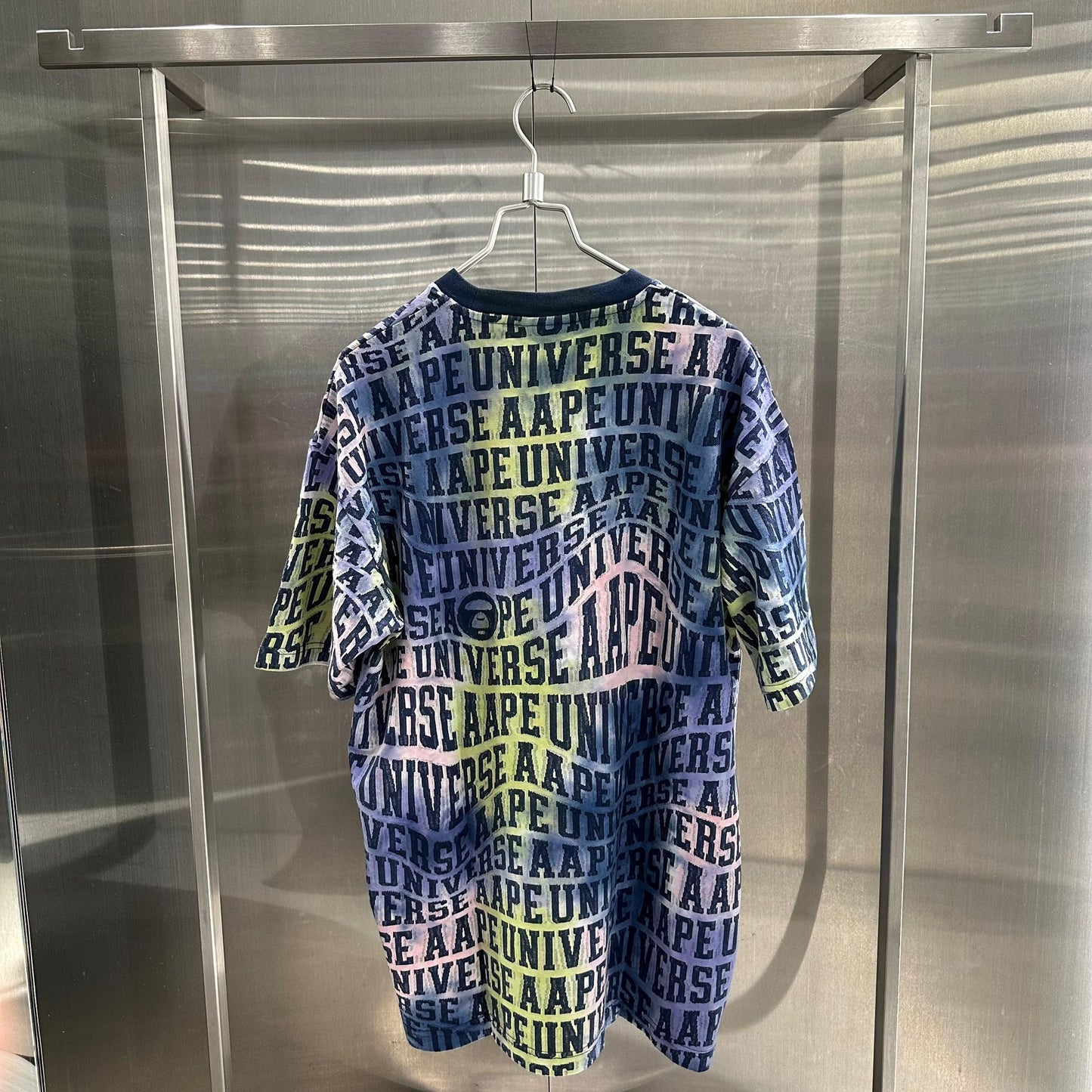 香港代購 專櫃正品 26春夏 Aape 男 AAPEUNVS 猿人徽章字母滿印漸變潮流短袖T恤1879