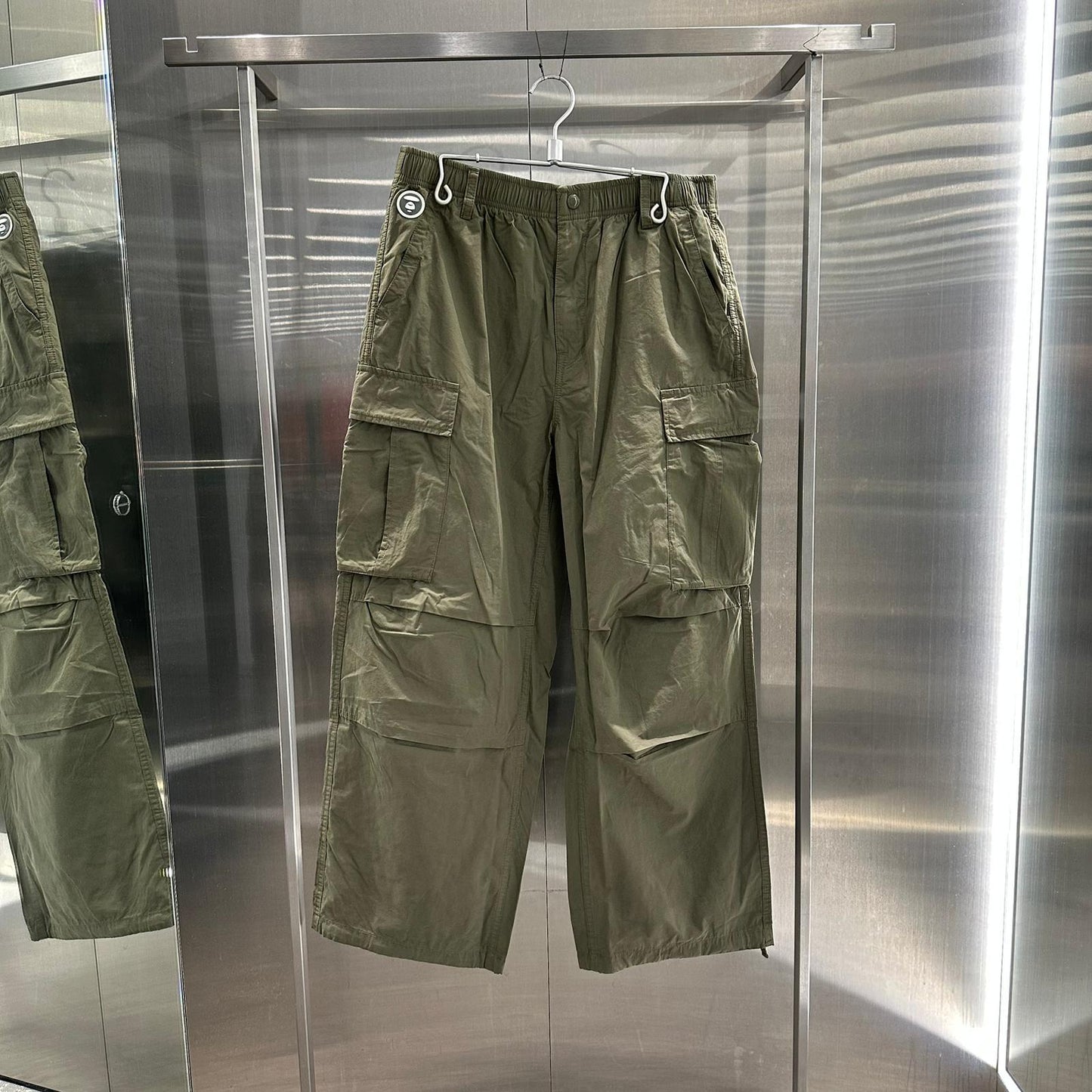 香港直郵 專櫃正品 Aape 26春夏 男 猿人小標徽章多口袋寬鬆潮流純色工裝褲C676