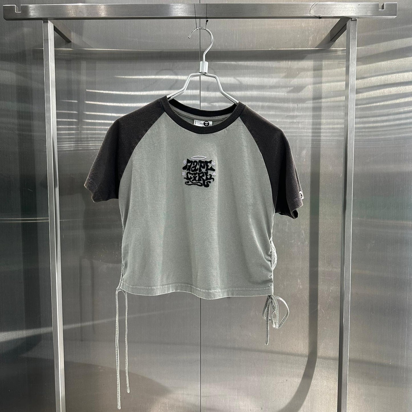 香港直郵 專櫃正品 Aape 26春夏 女 字母刺繡蝴蝶結抽繩綁帶短款短袖T恤1918