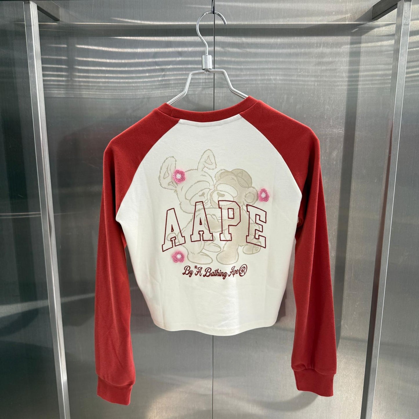 香港直郵 專櫃正品 Aape 26春夏 女 字母刺繡鉤針編織小花短款長袖T恤1908