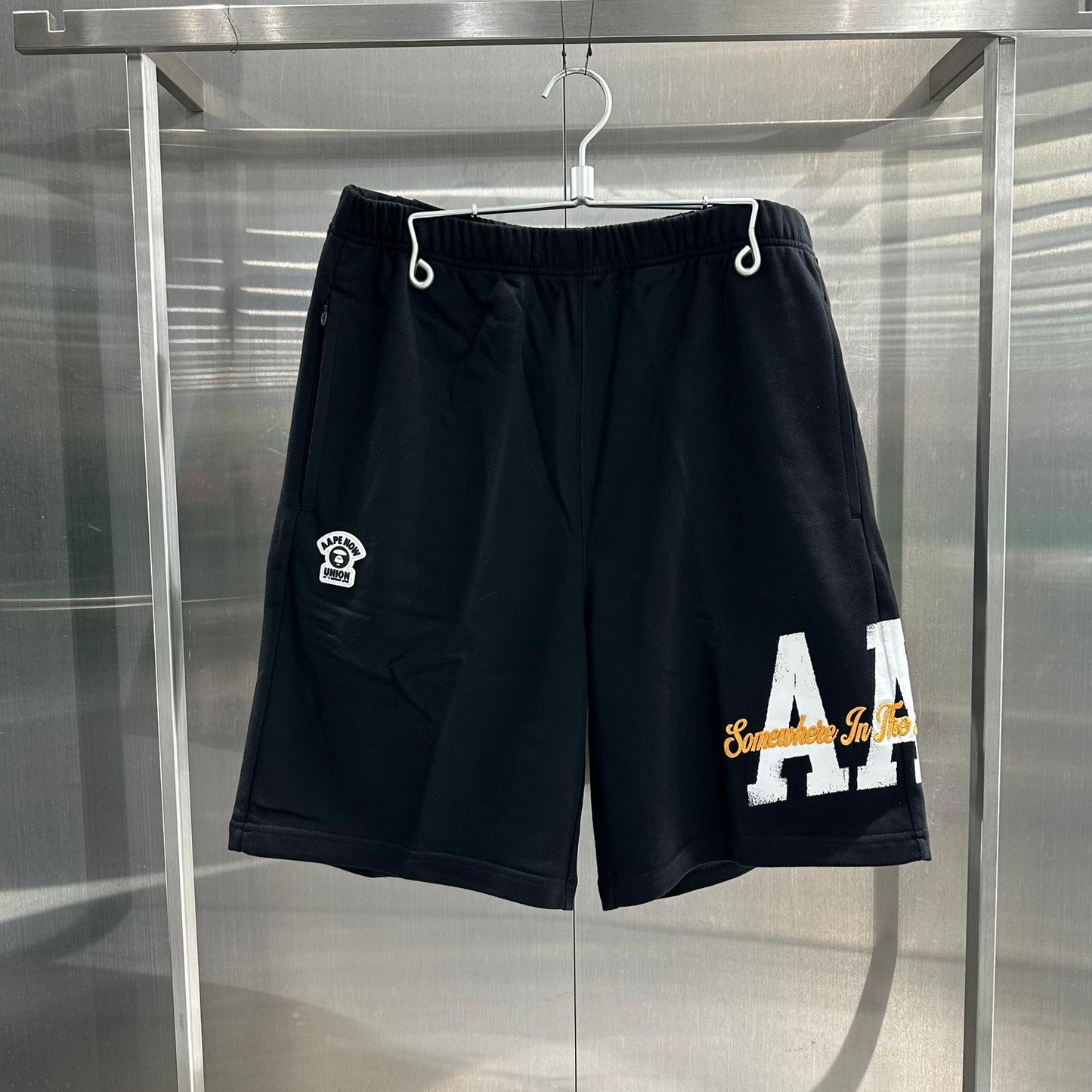 香港直郵 專櫃正品 Aape 26春夏 男 猿人徽章字母刺绣迷彩潮流舒适短裤C695