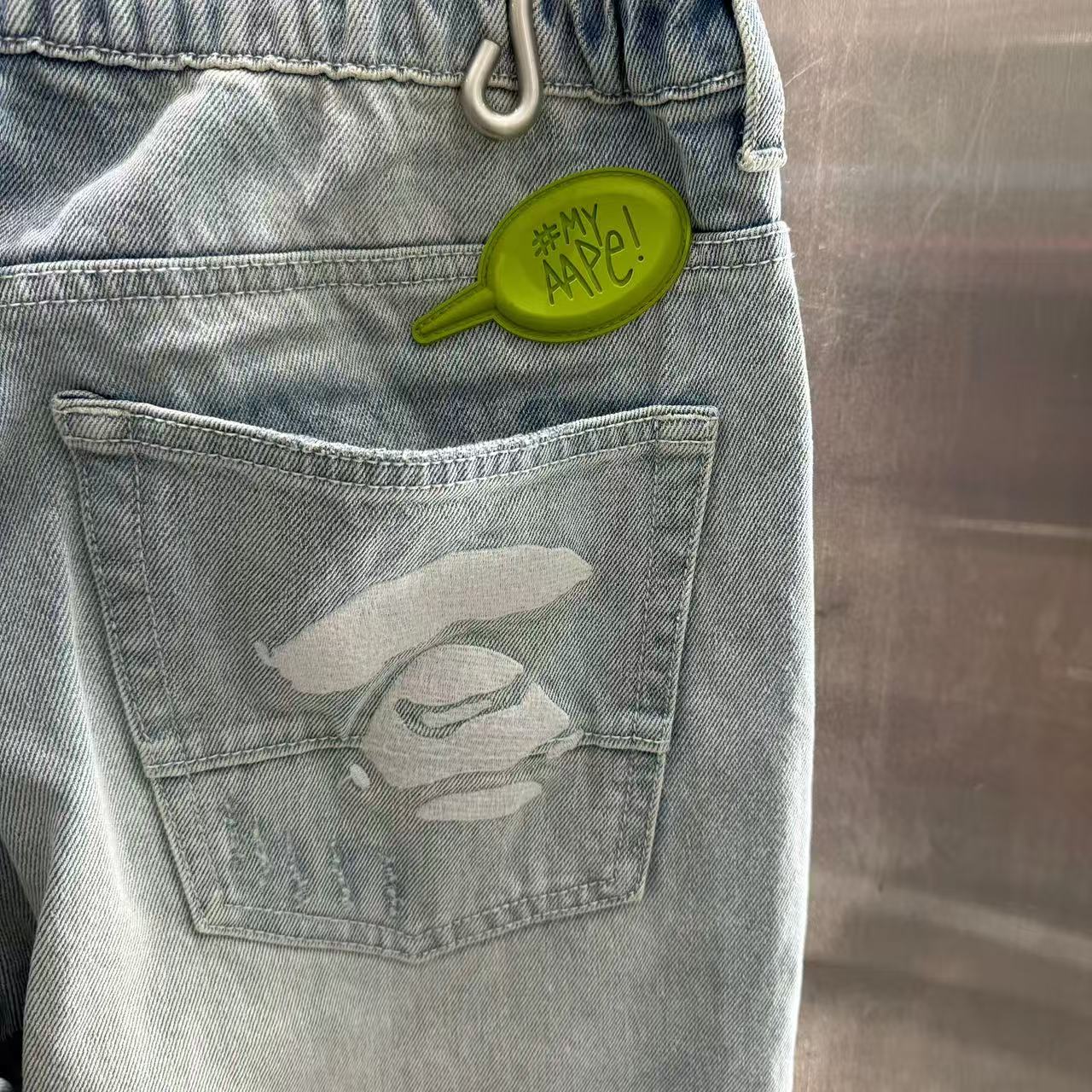 香港直郵 Aape 男裝26春夏 猿顏刺繡字母徽章水洗潮流牛仔褲B694