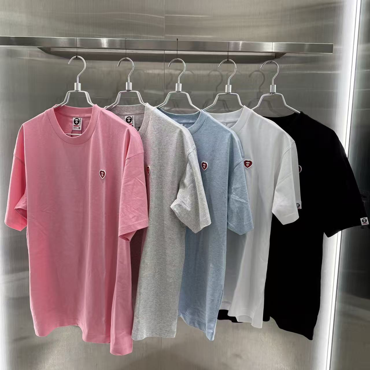 香港代購 專櫃正品 Aape 男裝 26春夏 心型猿人徽章舒適簡約純色圓領短袖T恤1807