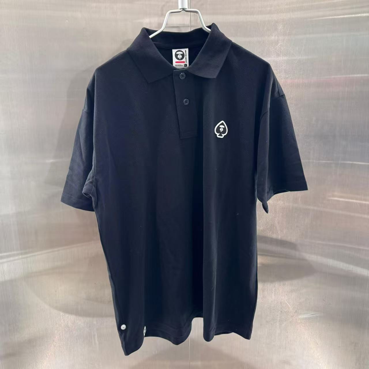 香港代購 專櫃正品 26春夏 Aape 男 猿人撲克黑桃徽章純色簡約舒適POLO衫1806