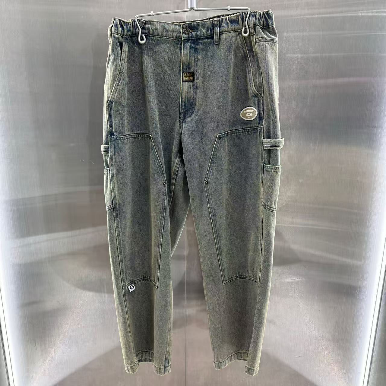 香港直郵 專櫃正品 Aape 26春夏 猿人刺繡徽章水洗做舊牛仔長褲D601