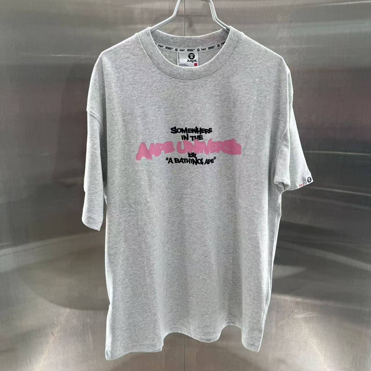 香港直郵 專櫃正品 Aape 26春夏 男 AAPEUNVS 迷彩猿人字母塗鴉潮流印花短袖T恤 1883