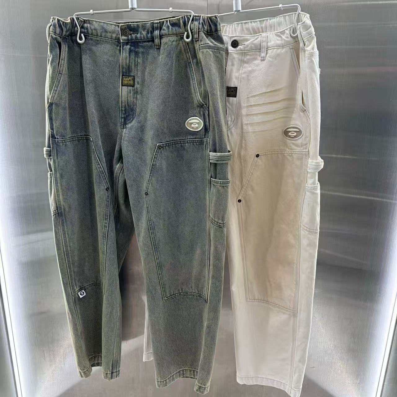 香港直郵 專櫃正品 Aape 26春夏 猿人刺繡徽章水洗做舊牛仔長褲D601