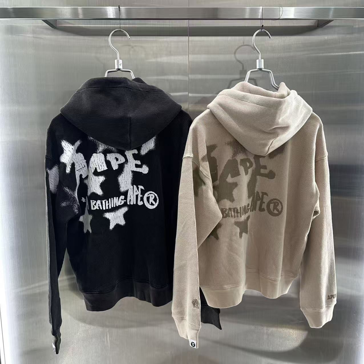 香港直郵 Aape 25秋冬 女裝 裂紋印花水洗做舊連帽衛衣外套D332