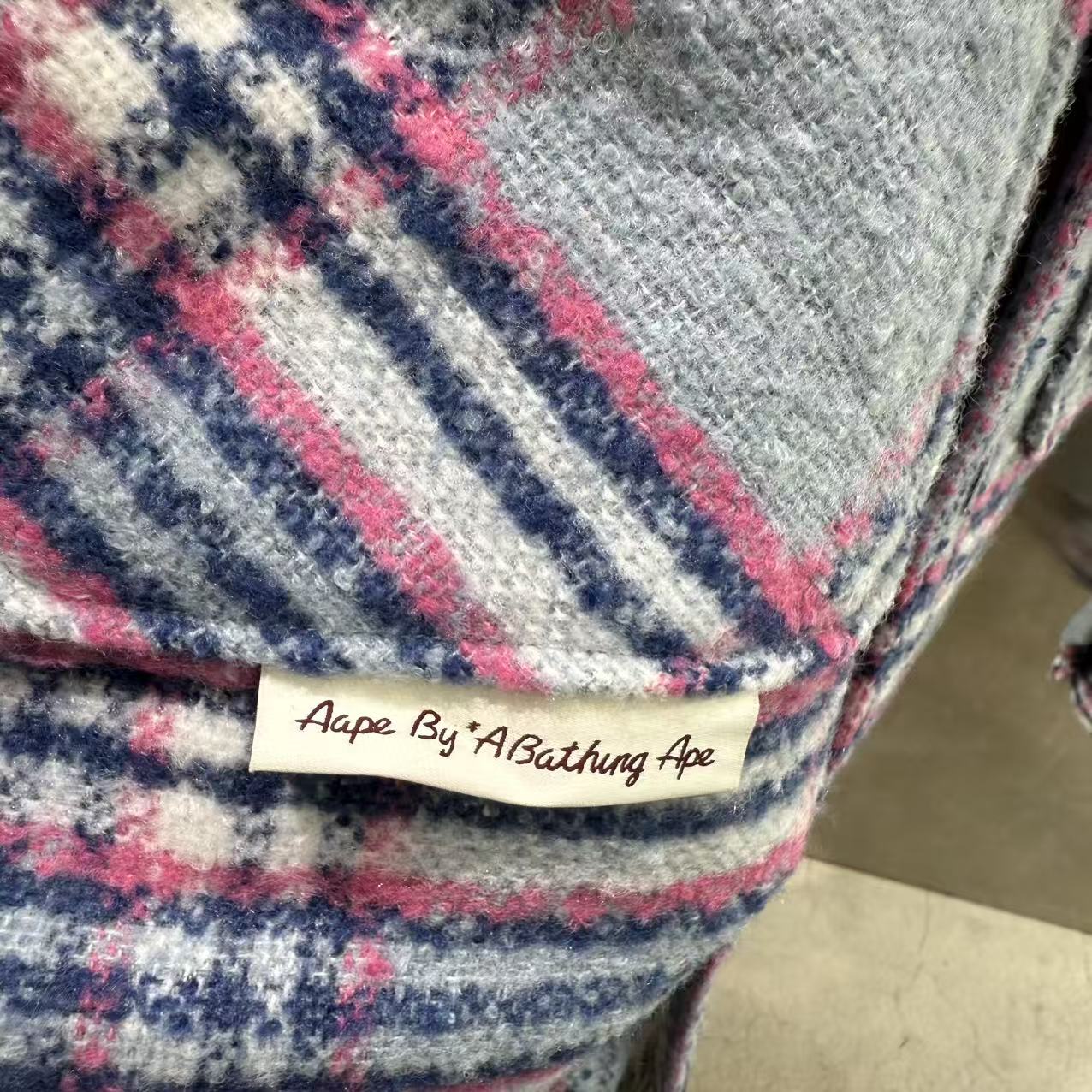 香港直郵 Aape 25秋冬 男裝 可拆卸帽格紋翻領潮流長袖襯衫外套8549