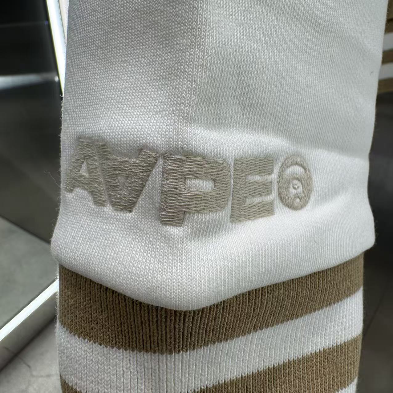 香港直郵 Aape 25秋冬 男 猿人徽章潮流休閑薄絨衛衣棒球服外套C360