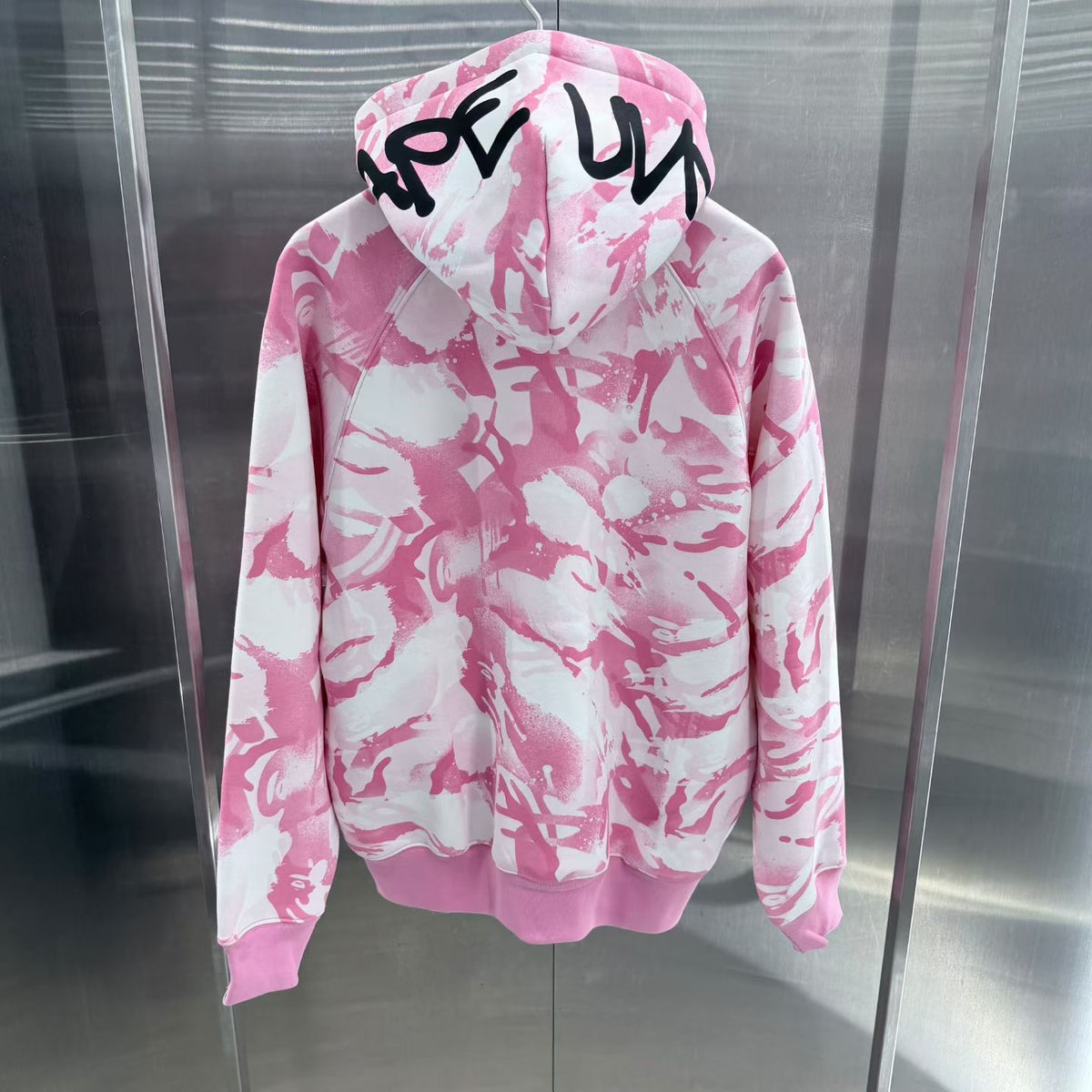 香港直郵 Aape 26秋冬 猿人徽章迷彩滿印加絨拉鏈連帽衛衣E321 AAPSWME321XXR