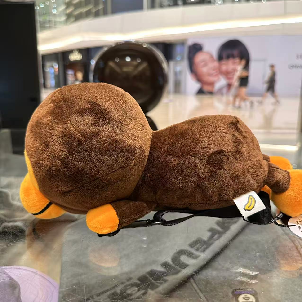 香港直郵 BABY MILO STORE 卡通毛絨小猴公仔背包斜背包4449