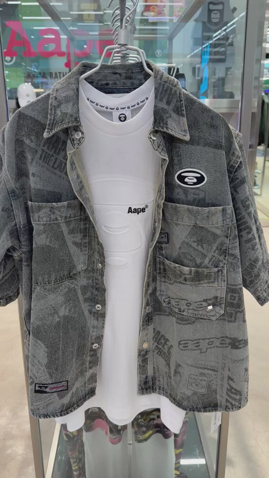 香港代購 專櫃正品 26春夏 Aape 男 猿人徽章舊報紙拼貼做舊牛仔短袖襯衫8570